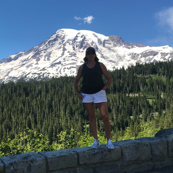 Meet your Posher, Kim - Picture 1 of 1